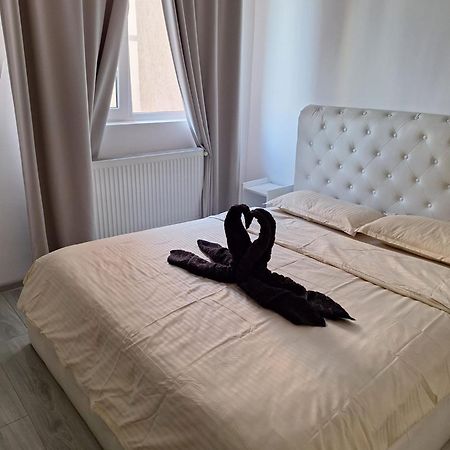 Luxury Daniel Apartament Residence Militari Roşul Exterior foto