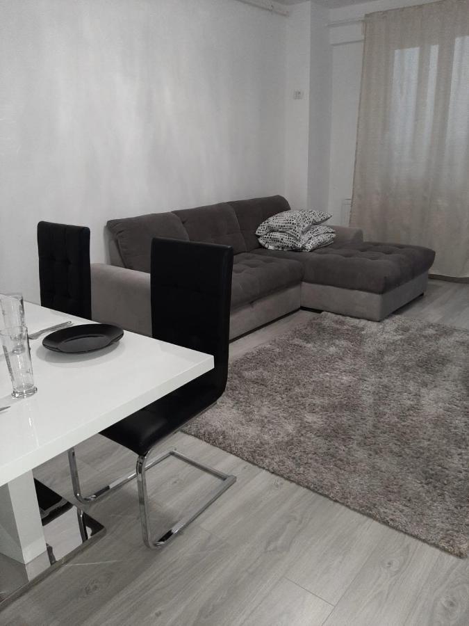 Luxury Daniel Apartament Residence Militari Roşul Exterior foto