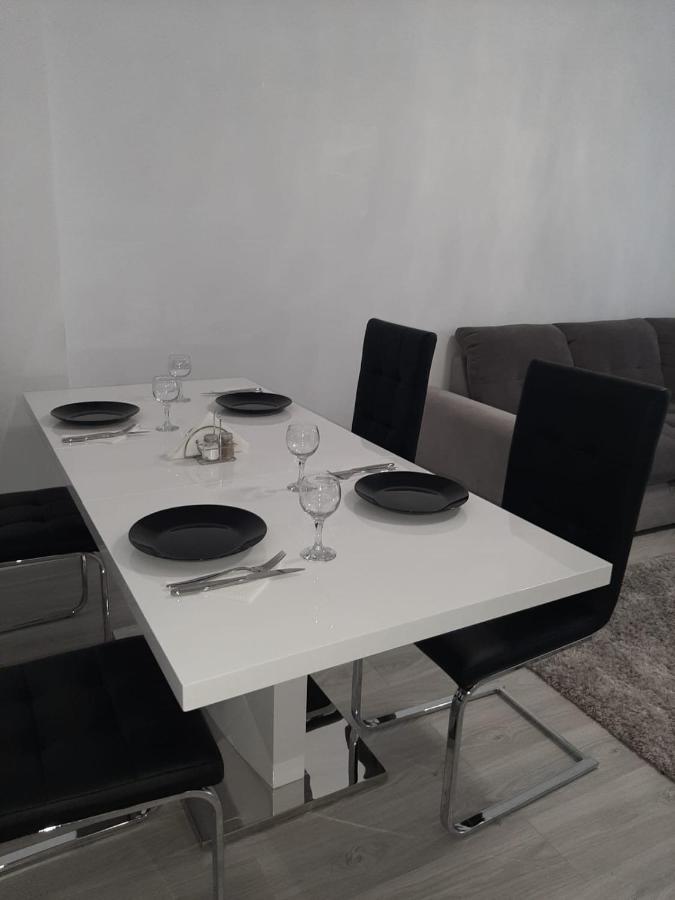 Luxury Daniel Apartament Residence Militari Roşul Exterior foto